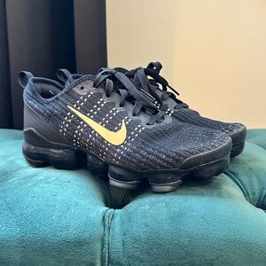 NIKE Vapormax Sneakers (5Y)